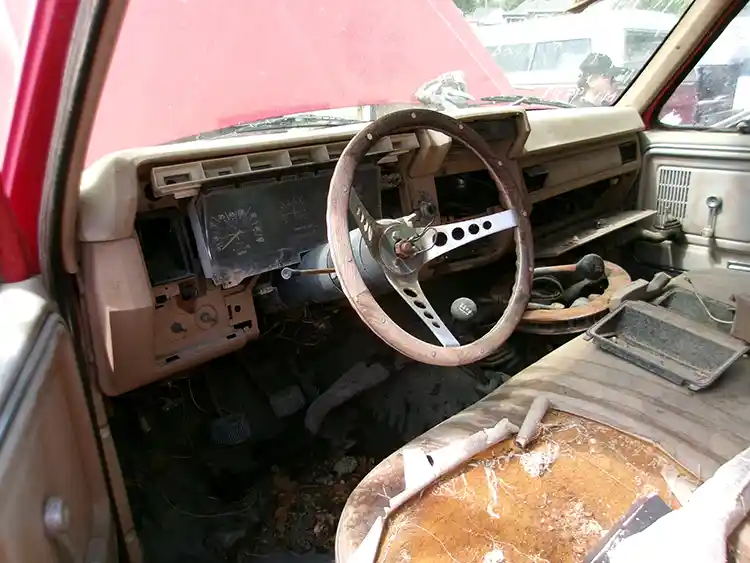 1985 Ford F350 Dually XL - Image 5