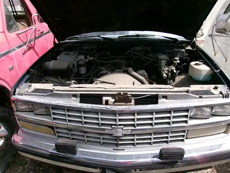 1988 Chevy Silverado - Image 4