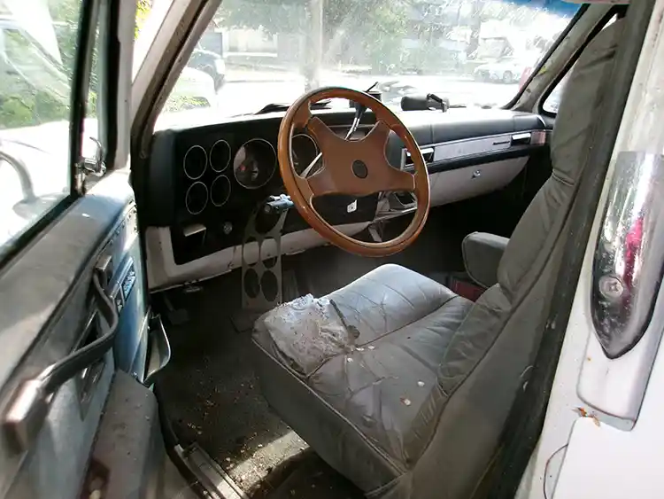 1990 Chevy Silverado 3500 - Image 4