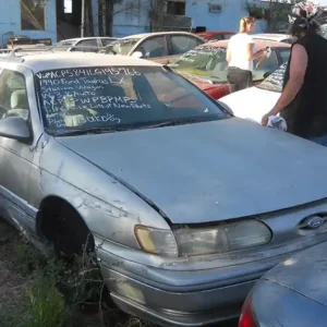 1990 Ford Taurus LX