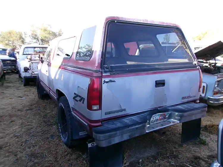 1992 GMC Z71 Sierra SLE 1500 - Image 2