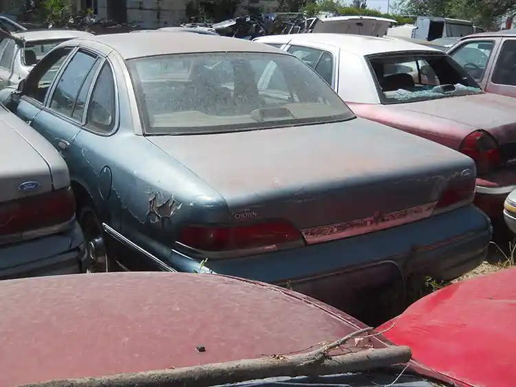 1993 Ford Crown Victoria - Image 2