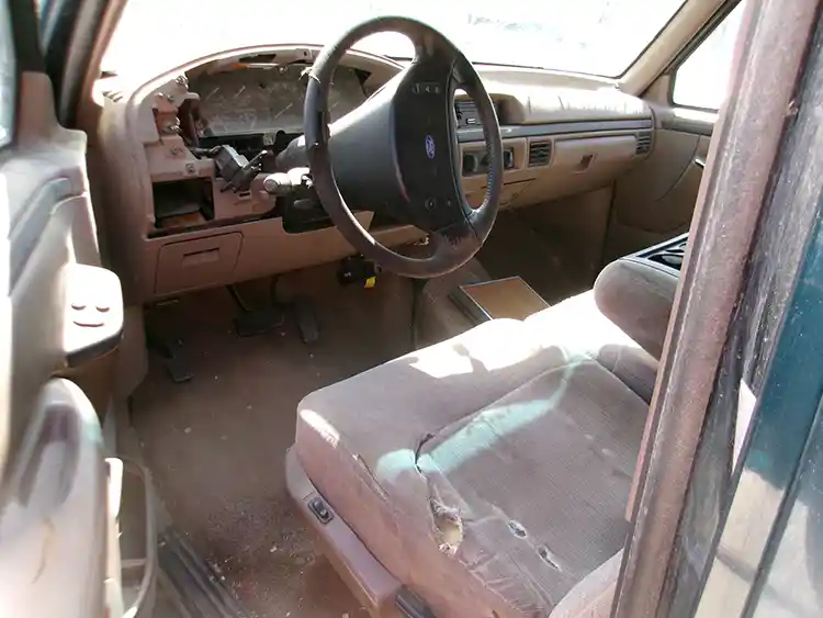 1996 Ford F250 XLT - Image 4