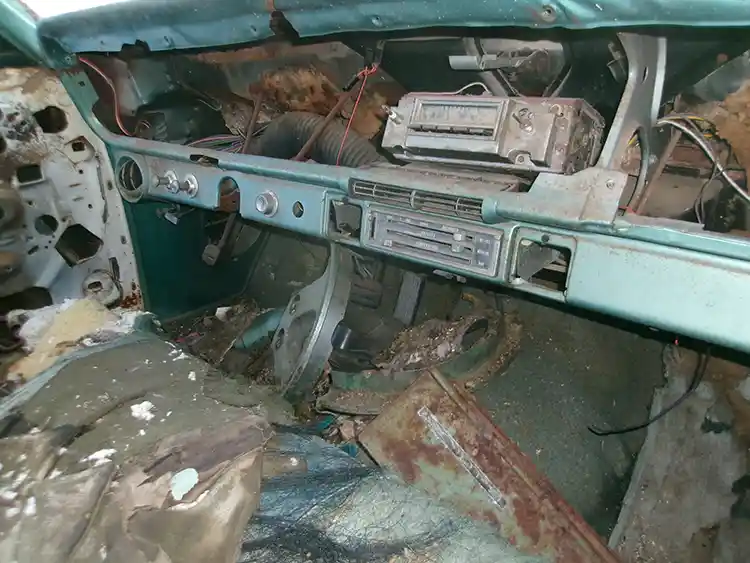 1966 Chevy Belair - Image 5