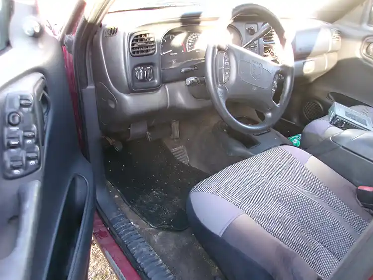 1999 Dodge Durango SLT - Image 4