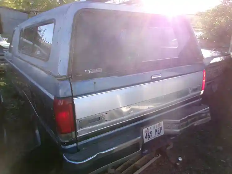 1989 Ford F150 XLT Lariat - Image 2