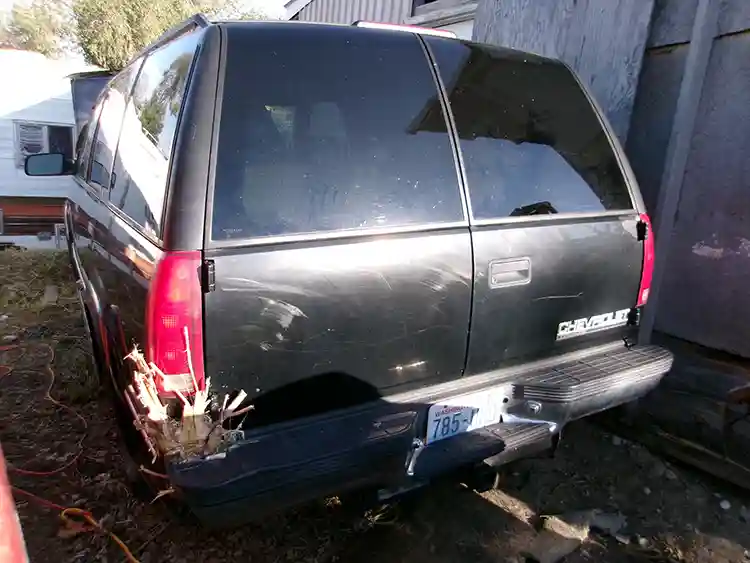 1996 Chevy Tahoe LT 1500 - Image 2