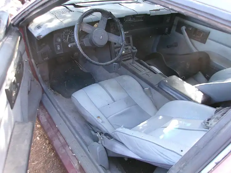 1989 Chevy Camaro IROC - Image 3