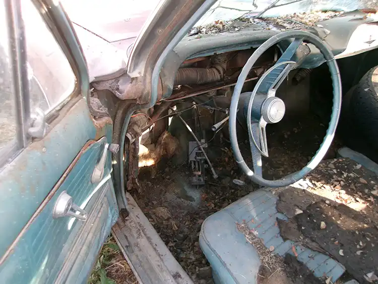 1965–1969 Chevy Corvair Monza - Image 3